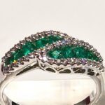 Anello fascia smeraldo 0,54 diamanti 0,20 Crivelli - immagine 6